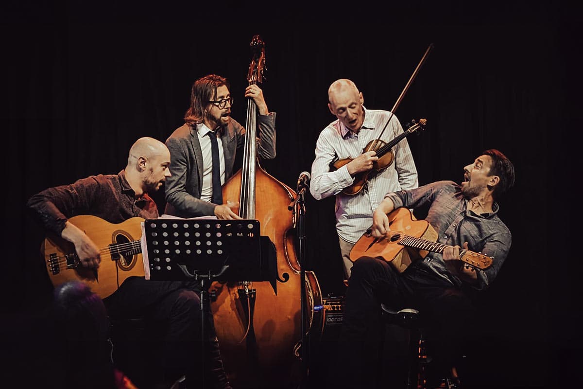 Djanco featuring Andy Aitchison [Gypsy Jazz]