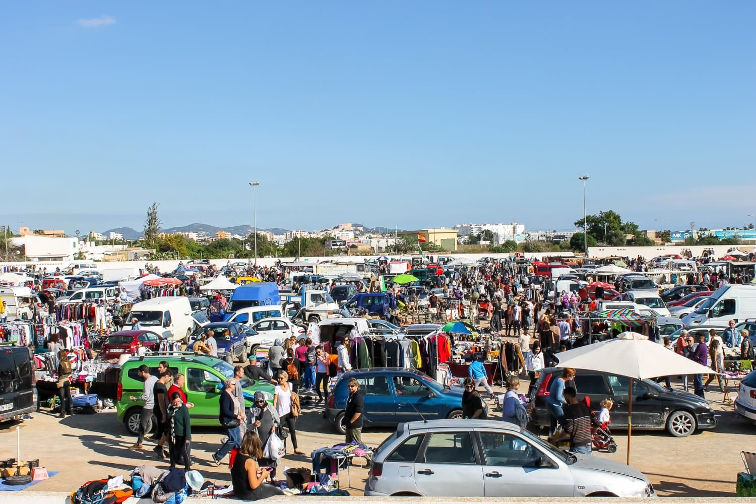 Mercadillo de Sant Jordi - Flea Market